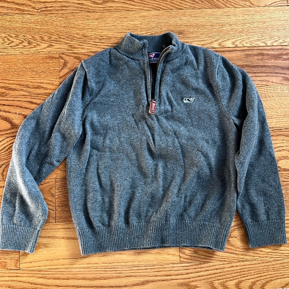 Boys size 5 Vineyard Vines sweater